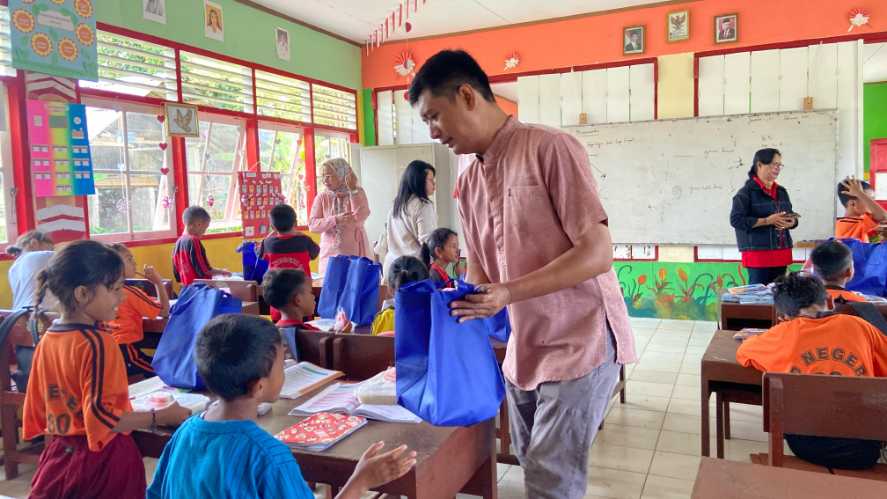 Fransiscus Go Dukung Program Makan Bergizi Gratis untuk Anak-Anak di Ambon