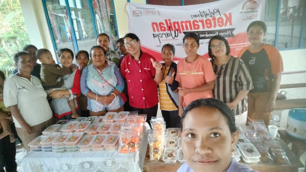 Pelatihan YFMG Buka Jalan Kemandirian Ekonomi Warga Maumolo Lewat Olahan Pisang