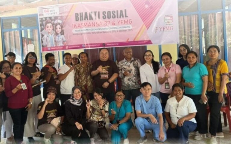 Reuni IKASMANSA’87 Kupang Wujudkan Karya Bakti di Kampung Maumolo