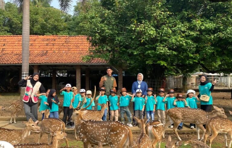 Belajar Sambil Bermain, Siswa Bimbel Arrayyan Jelajahi Ekosistem di Nara Kupu Village Depok