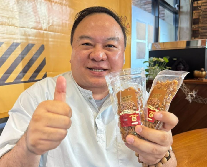 Cita Rasa Lokal Berkelas, Fransiscus Go Apresiasi Jagung Goreng UMKM TTS