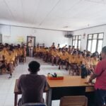 YFMG Ajak Siswa SMPN 2 Tanjung Bunga Mengenal Pertanian Modern